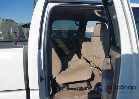 2004 Chevrolet Silverado 2500Hd Ls из США, поврежденный, VIN 1GCHC23U64F147849